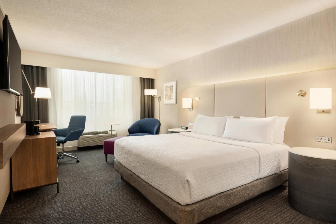 Crowne Plaza Hotel Philadelphia - King Of Prussia By Ihg Exterior foto